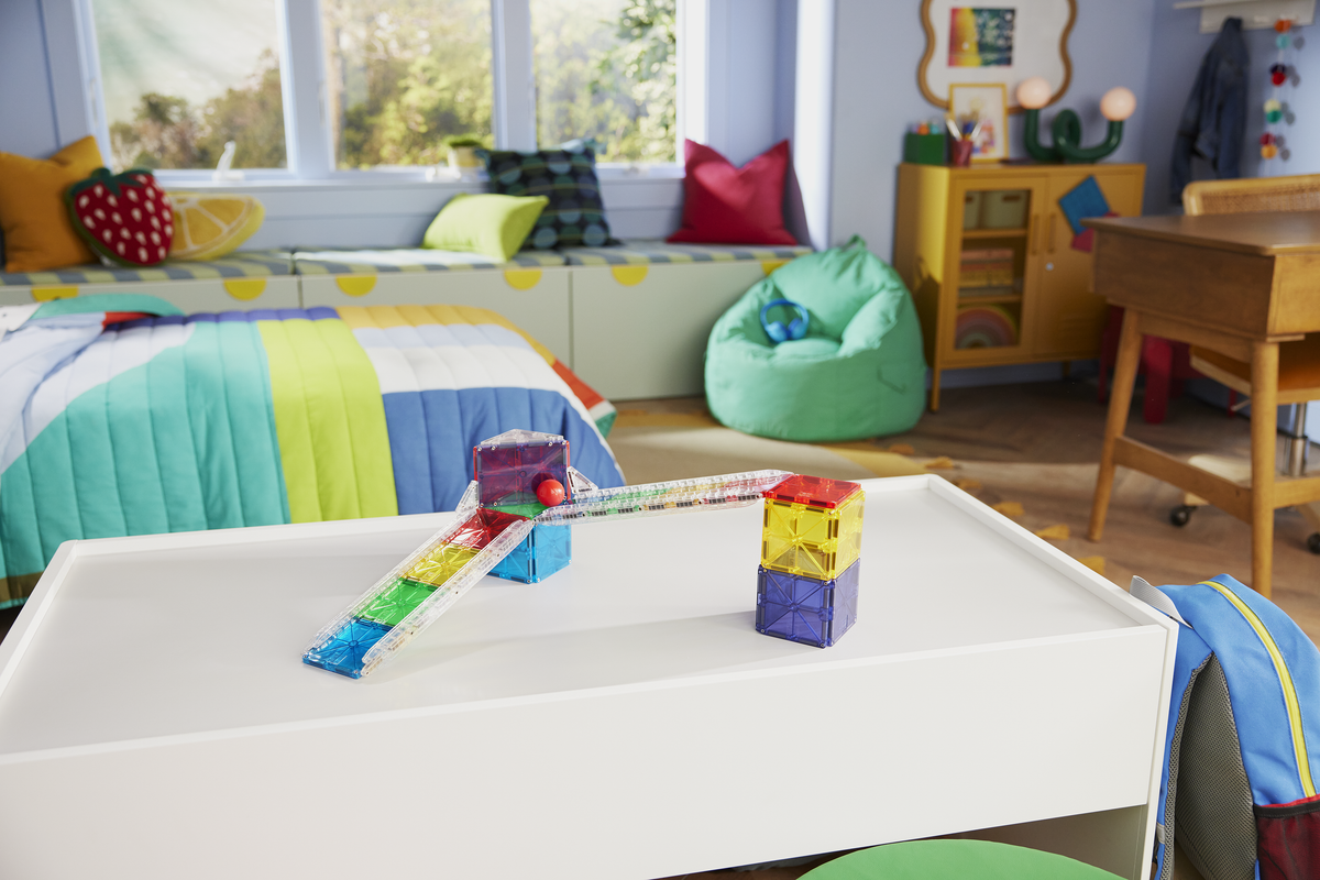 MAGNA-TILES® Rail Racers 33-Piece Set – Magnetic Building Toy – MAGNA TILES