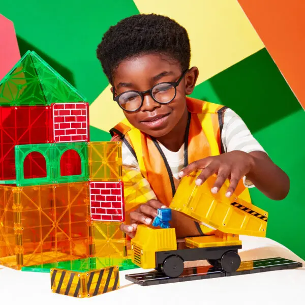 Child playing with Builder XL 50-Piece Set